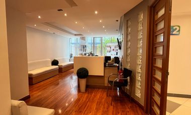 Venta de amplia Oficina para Inversión