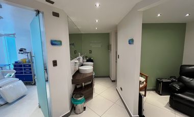 Venta de amplia Oficina para Inversión