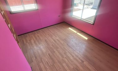 Casa Ampliada y Regularizada en Villa Los Héroes, Maipú.