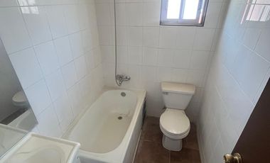 Casa Ampliada y Regularizada en Villa Los Héroes, Maipú.