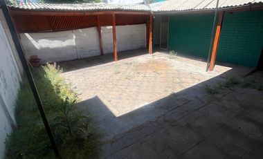 Casa Ampliada y Regularizada en Villa Los Héroes, Maipú.