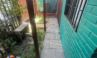 Casa Ampliada y Regularizada en Villa Los Héroes, Maipú.