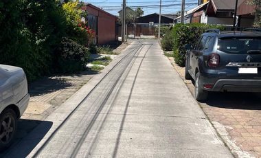 Casa Ampliada y Regularizada en Villa Los Héroes, Maipú.