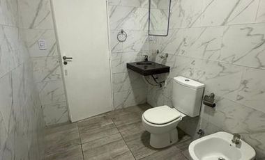 ALQUILER DPTO 2 AMBIENTES . PLANTA ALTA