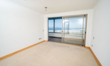 SE VENDE DEPTO EN COND. MAR EGEO.