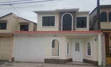 En alquiler Casa en Urb Polaris