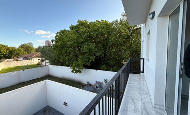 VENTA DEPARTAMENTO A 2 CUADRAS DEL CENTRO