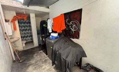 Casa con Aparta estudio en Venta, Barrio Santa Rosa Neiva