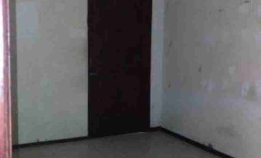 Dijual Ruko atau Showroom, Lokasi Strategis di Pinggir Jalan Raya Solo Karanganyar. Samping SPBU. Cocok untuk variasi mobil, 
audio mobil, bengkel, kuliner, kantor, dll,