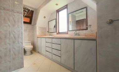 SE ARRIENDA CASA CONJUNTO MATERILE