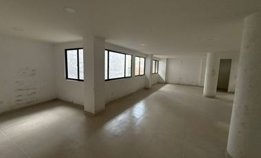 Edificio Comerdial de Tres Niveles, en Arriendo y Venta Barrio Santa Librada
