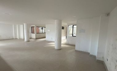 Edificio Comerdial de Tres Niveles, en Arriendo y Venta Barrio Santa Librada