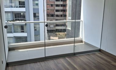 VENTA DE HERMOSO FLAT DE ESTRENO- CON VISTA A LA CALLE- MIRAFLORES