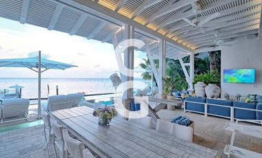 Casa en Venta en Cancun en Punta Sam Puerto Juárez a Pie de Playa