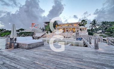 Casa en Venta en Cancun en Punta Sam Puerto Juárez a Pie de Playa