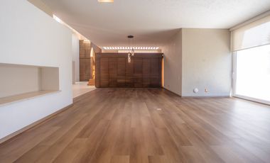 Casa con amplio Jardín en Bosques de Angelópolis