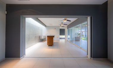 Casa con amplio Jardín en Bosques de Angelópolis