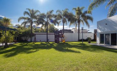 Casa con amplio Jardín en Bosques de Angelópolis