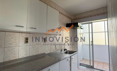 Inmovision Gestión Inmobiliaria ARRIENDA Departamento remodelado en Calle Hochstetter