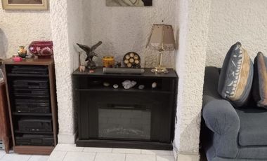 Venta de Casa en Esquina en Bosque del Sur, Xochimilco - 4 Recámaras y Garage para 4 Autos