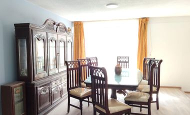 Casa En Venta En Valle De Los Pinos, Sta Monica, 3 Rec, 2.5 Baños, 1 Auto, Calle Cerrada