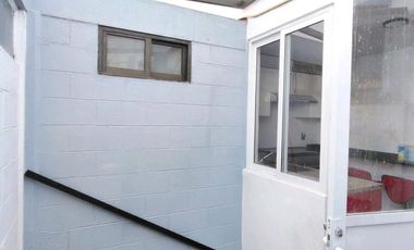 Casa En Venta En Valle De Los Pinos, Sta Monica, 3 Rec, 2.5 Baños, 1 Auto, Calle Cerrada