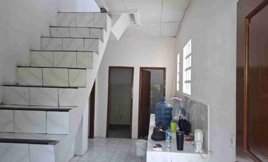 DI SEWAKAN RUMAH  BARU DIRENOVASI SIAP HUNI DAN NYAMAN LOKASI DI DURI KEPA JAKARTA BARAT