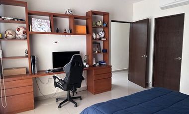 Residencia en venta en la privada Club de Golf