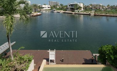 Casa en Venta, Los Canales, Puerto Cancún, Cancún