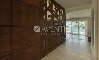 Casa en Venta, Los Canales, Puerto Cancún, Cancún