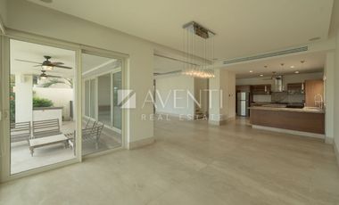 Casa en Venta, Los Canales, Puerto Cancún, Cancún