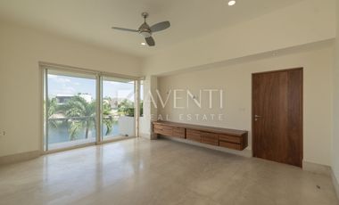 Casa en Venta, Los Canales, Puerto Cancún, Cancún