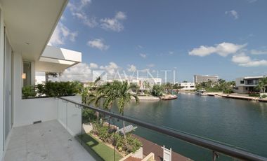 Casa en Venta, Los Canales, Puerto Cancún, Cancún