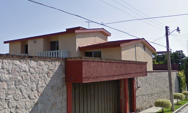 CASA EN VENTA EN LOS MANANTIALES CUAUTLA MORELOS DE REMATE