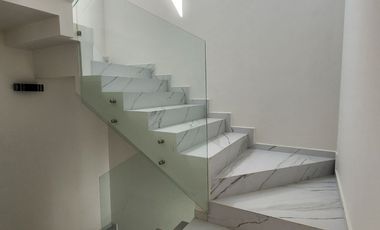 Casa nueva en venta de 5 recamaras en Solares Residencial Zapopan