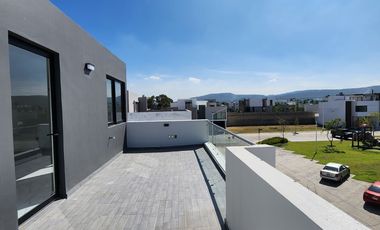 Casa nueva en venta de 5 recamaras en Solares Residencial Zapopan