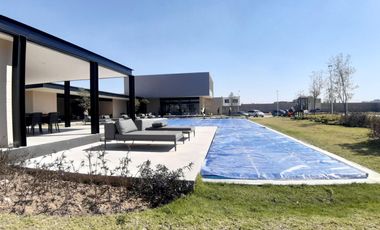 Casa nueva en venta de 5 recamaras en Solares Residencial Zapopan