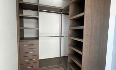 CASA EN RENTA ZONA CHEDRAUI CASCATTA LOMAS DE ANGELÓPOLIS