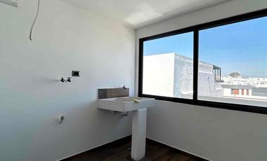 CASA EN RENTA ZONA CHEDRAUI CASCATTA LOMAS DE ANGELÓPOLIS