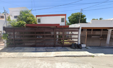 CASA EN VENTA EN LOS PINOS MERIDA YUCATAN DE REMATE