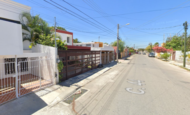 CASA EN VENTA EN LOS PINOS MERIDA YUCATAN DE REMATE