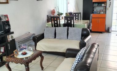 Casa en Villas de Xochitepec con vigilancia