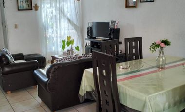 Casa en Villas de Xochitepec con vigilancia