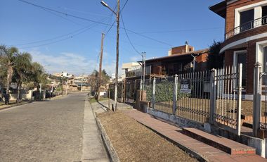 Vendo Casa de Categoría en B* Becciu