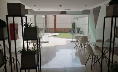 Venta De Departamento Con Cochera y Depósito Cerca A Rambla De Brasil