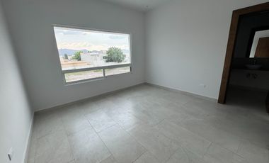 venta de casa en fraccionamiento privadas de Santiago Saltillo Coahuila