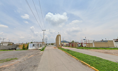 (ZA) Casa en RTNO. DE MAR BALTICO 13, CONJUNTO URBANO EX HACIENDA DE PAULA, MEX.