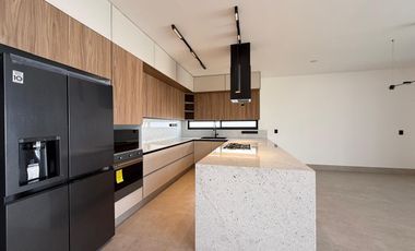 CASA EN VENTA EN FRACCIONAMIENTO LOMAS DE COCOYOC MORELOS