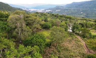 PARCELA CON AGUA POTABLE