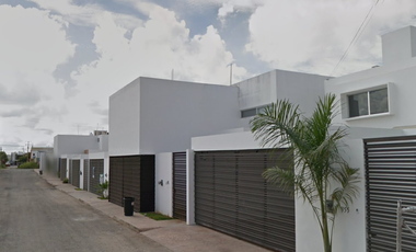 CASA A LA VENTA EN MONTEBELLO, MERIDA, YUCATAN, REMATE ADJUDICADO